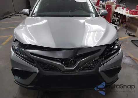 2021 Toyota Camry Se z USA, uszkodzony, nr VIN 4T1G11AK5MU478555